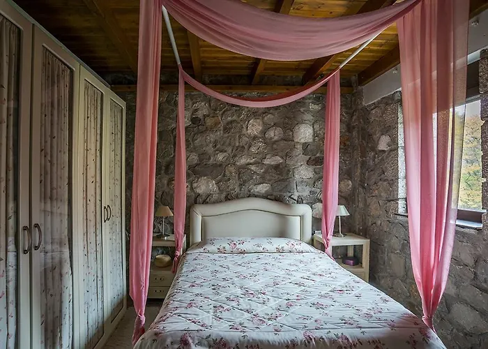 Naiades Village * Πολύδροσος